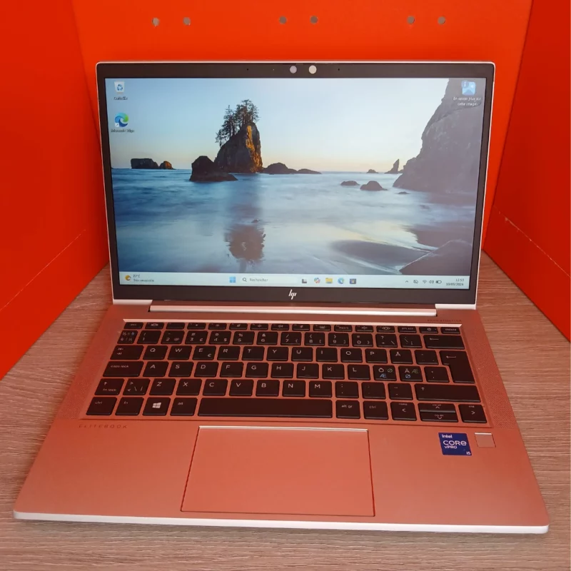 PC Portable HP EliteBook 830 G8 13.3” i5 11ème Gén 8Go SSD 256Go Win 11 Occasion